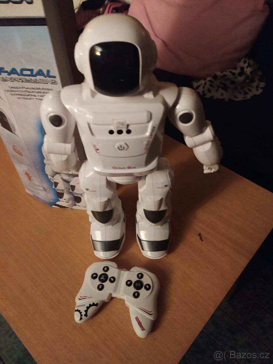 Robot orbit bot - 4