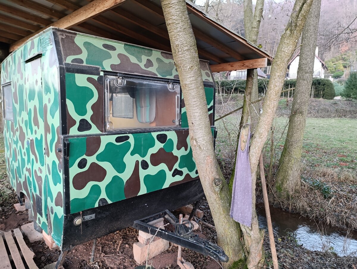 Karavan Racek 300 - 4