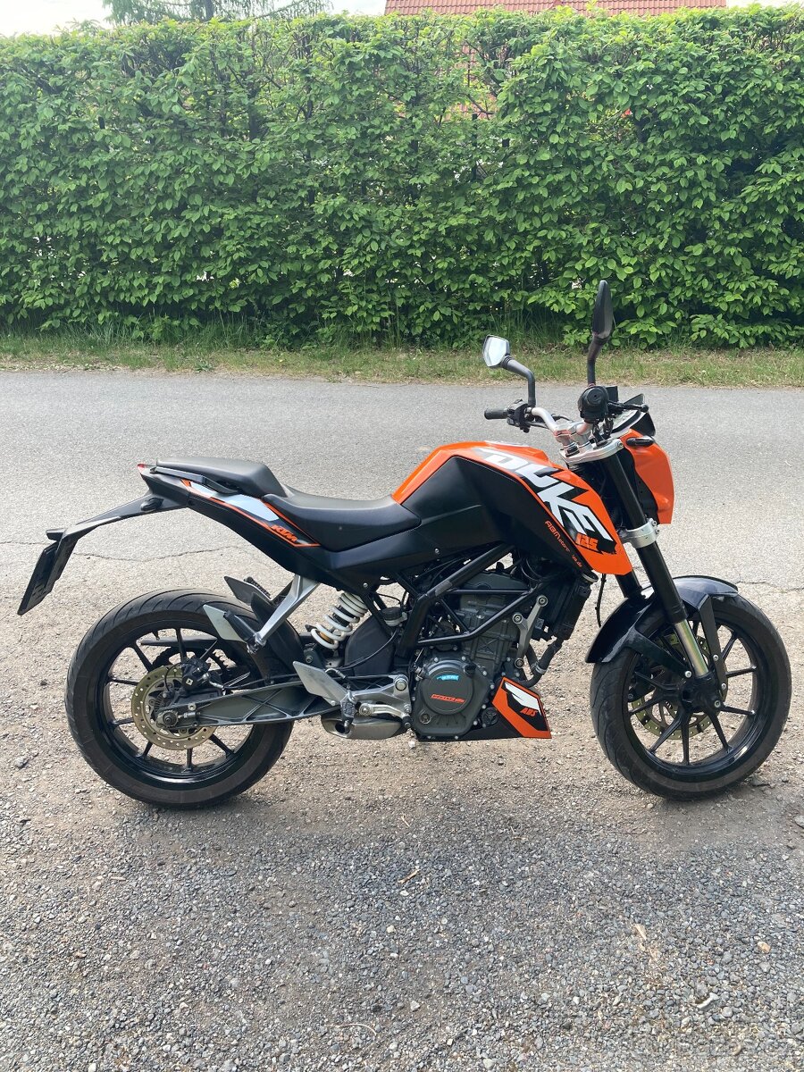 KTM Duke 125 (2016) – STK do 2030 - 4
