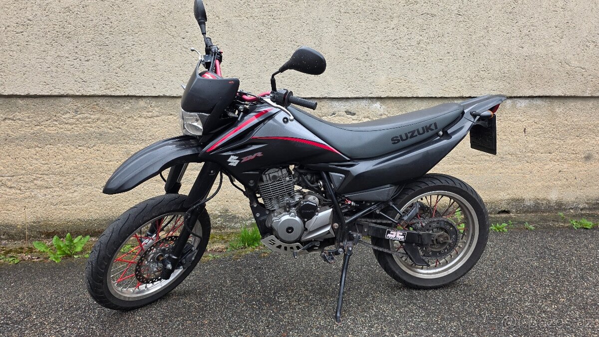 Suzuki DR 125 SM - 4