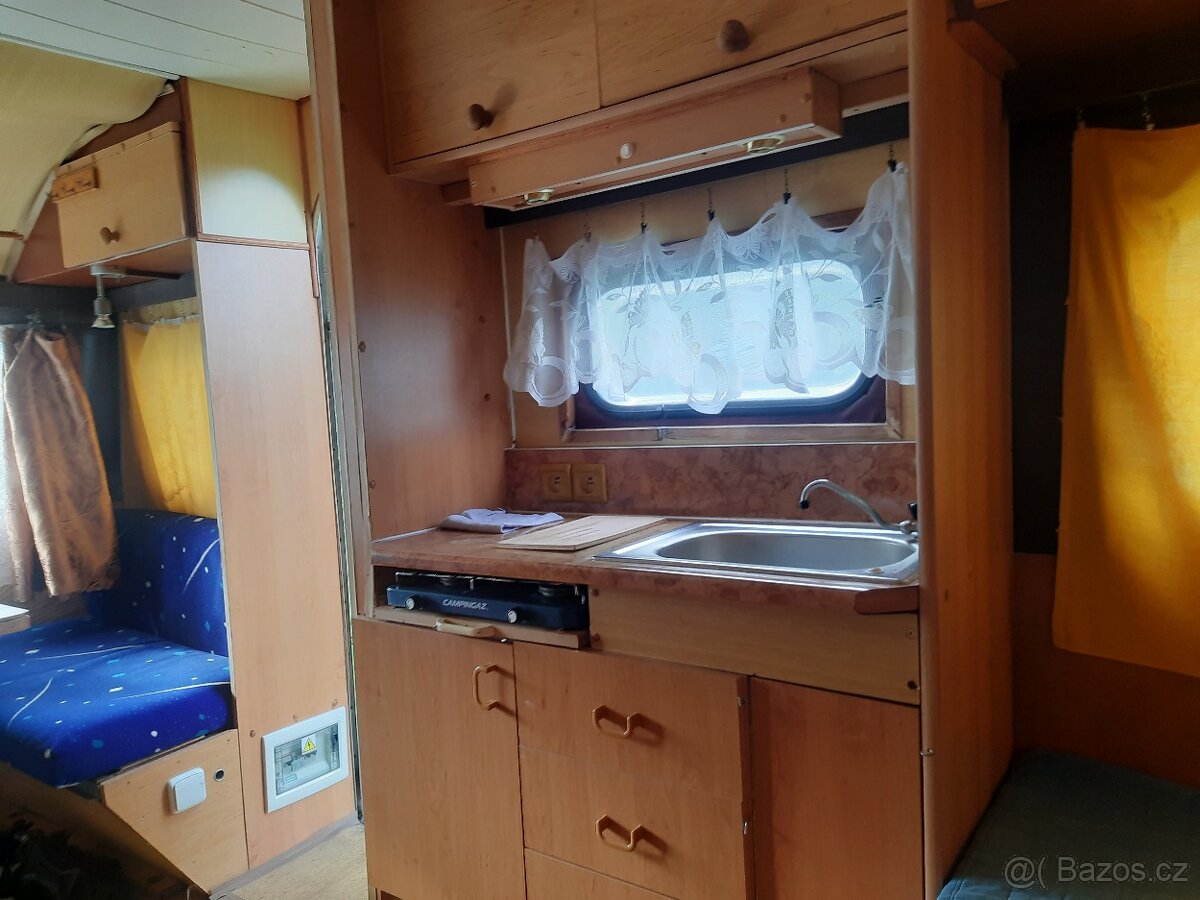 Karavan vlastní výroby - 4