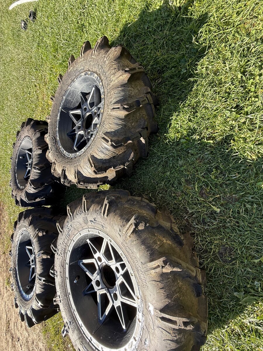 Kola Can-am Cryptid - 4