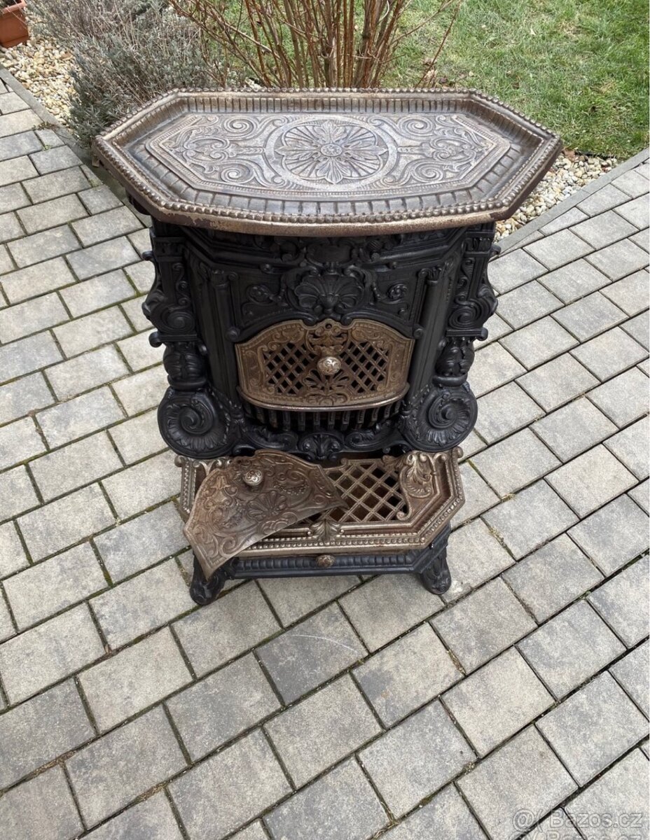 Zdobená litinová kamna Jotul 1910 - 4