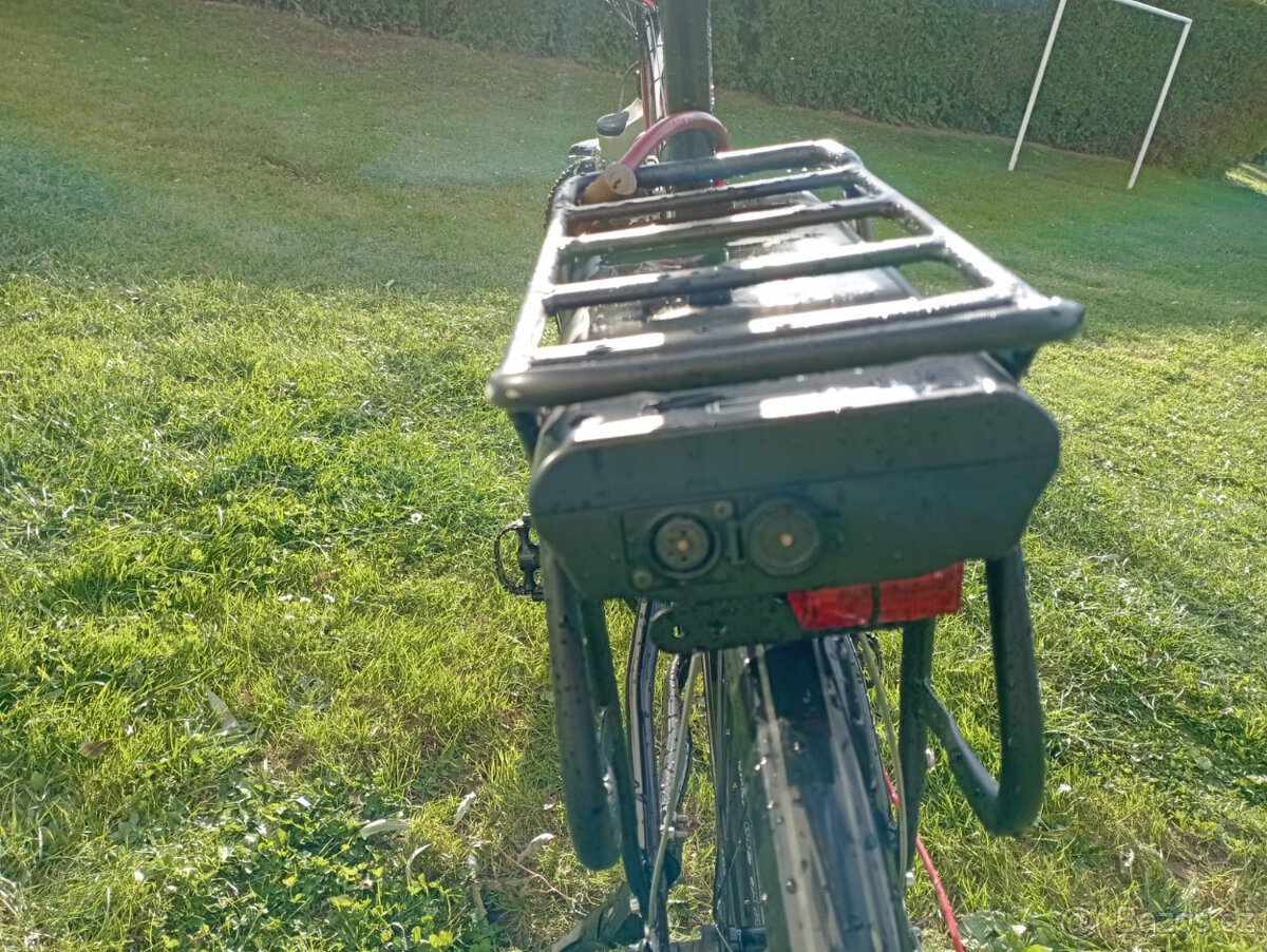 Trekové elektrokolo Force - 4