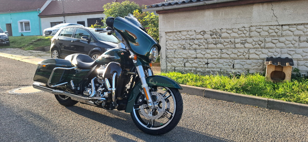 Harley Davidson Street Glide Special FLHXS 2016 jako nová - 4