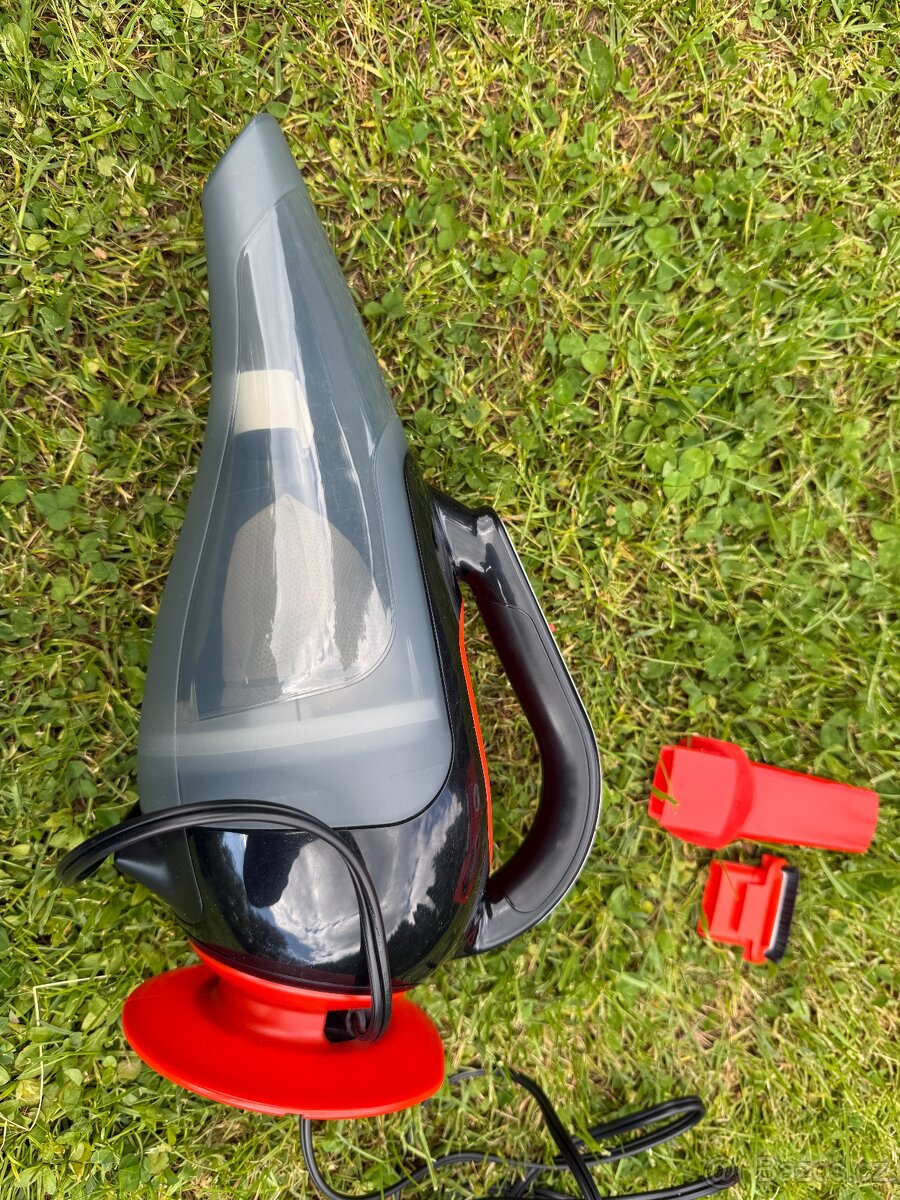 Vysavač Black & Decker - 4