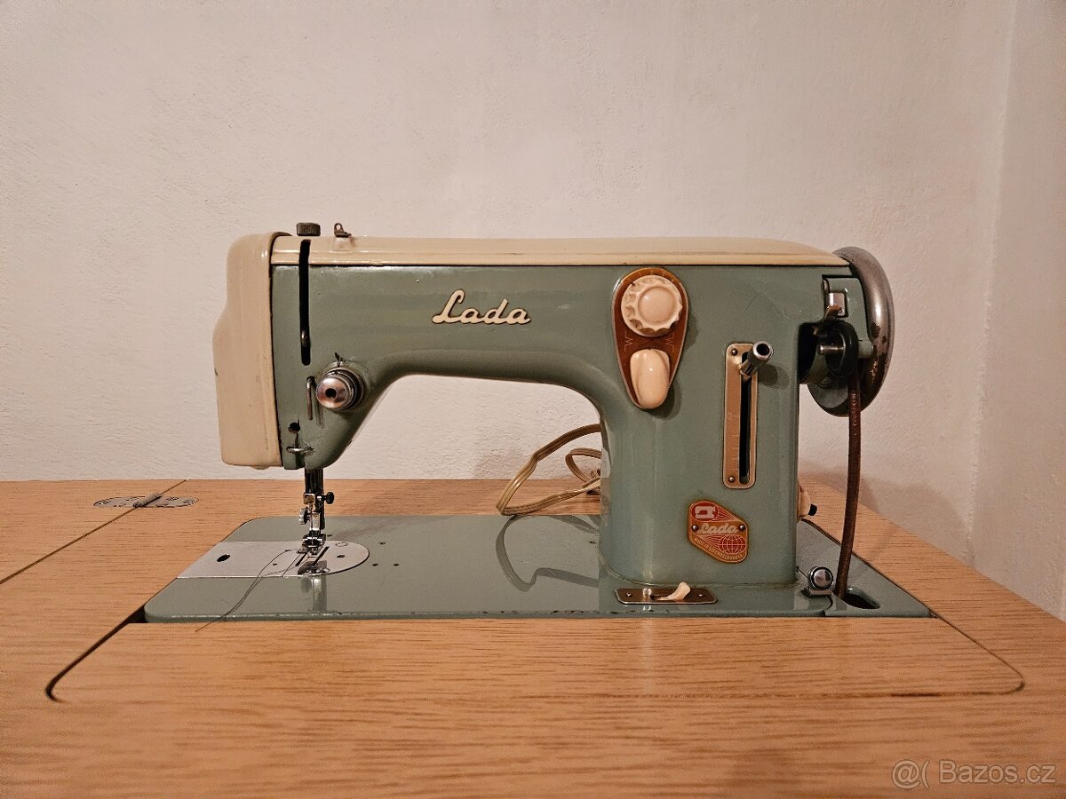 Šicí stroje Lada 236 - 4