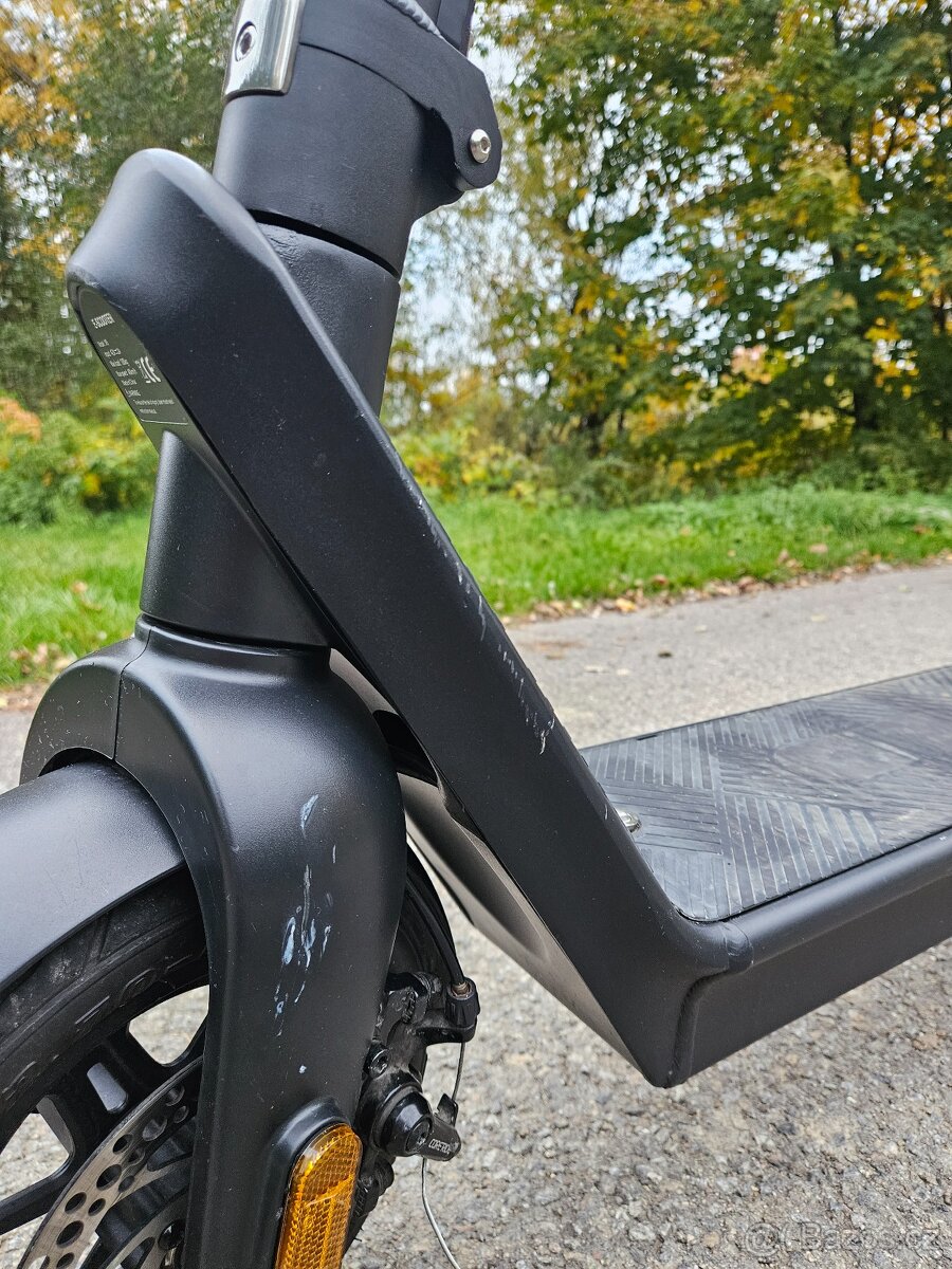 Elektrokoloběžka Cory Cool - 4