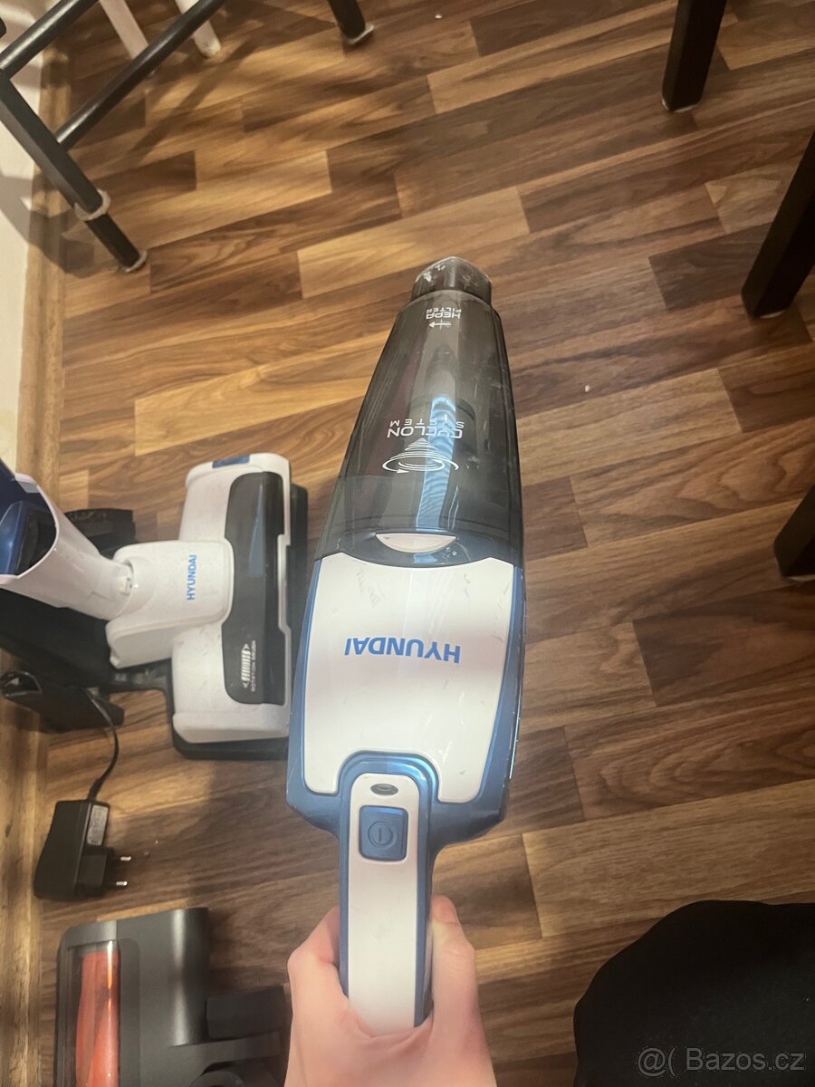 Vysavač Hyundai VC914 - 4