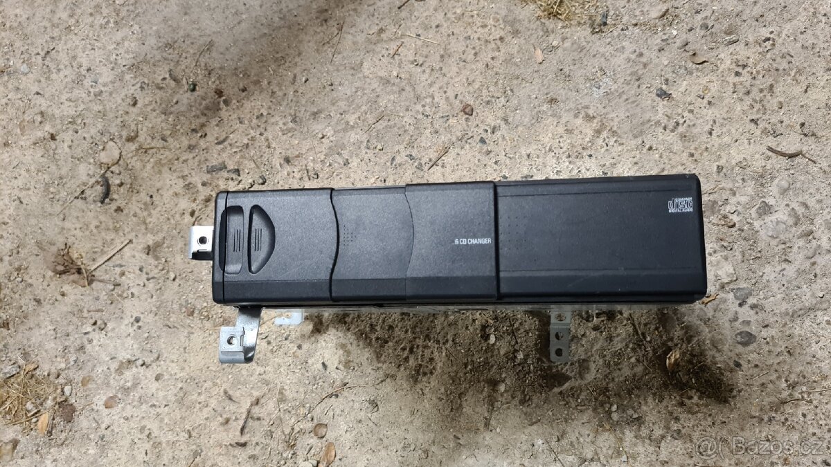 Bmw e83 x3 cd charger - 4