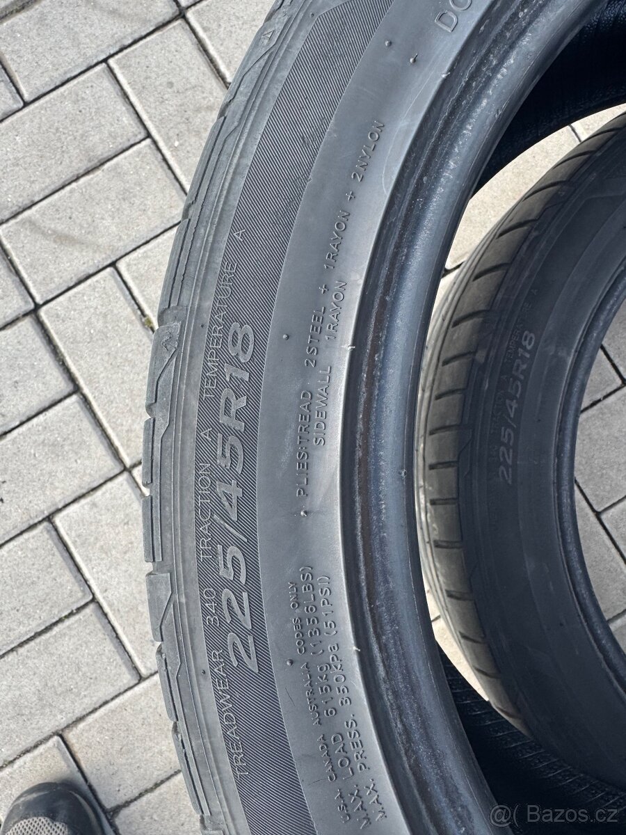 2ks Hankook VentusS1 evo3 225/45 R18 - 4