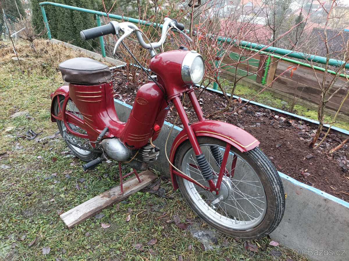 Jawa 550 Pařez - 4