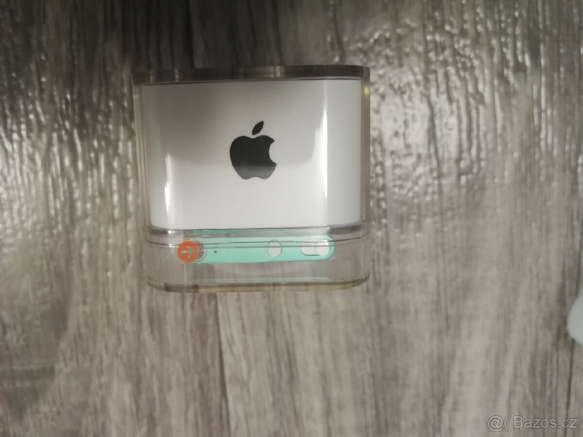 iPod shuffle 4th gen. 2GB Sealed-nový - 4