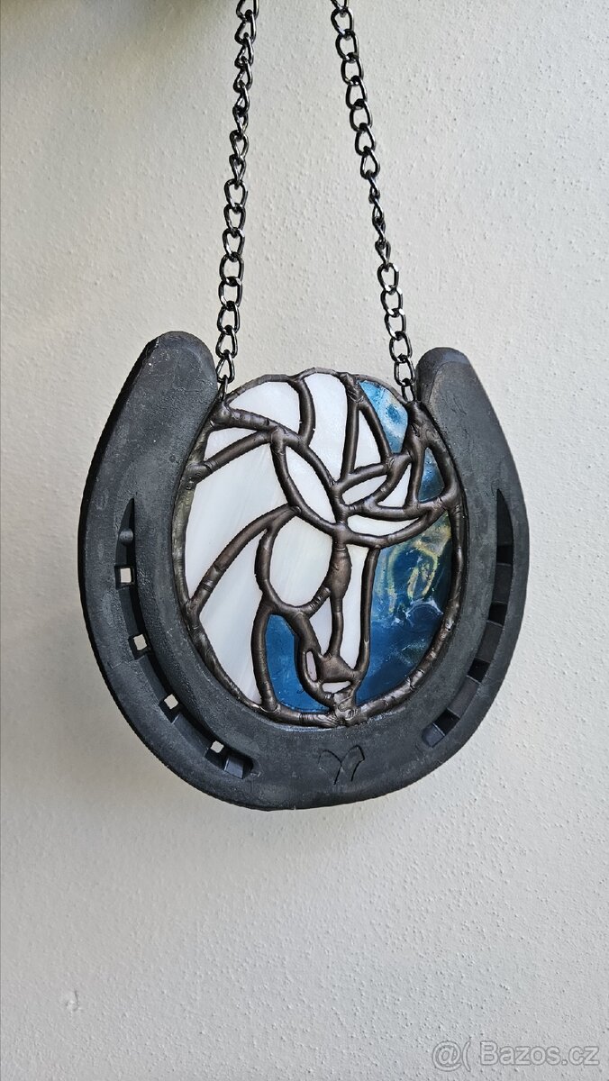 Kůň v podkově - Bílý - 4