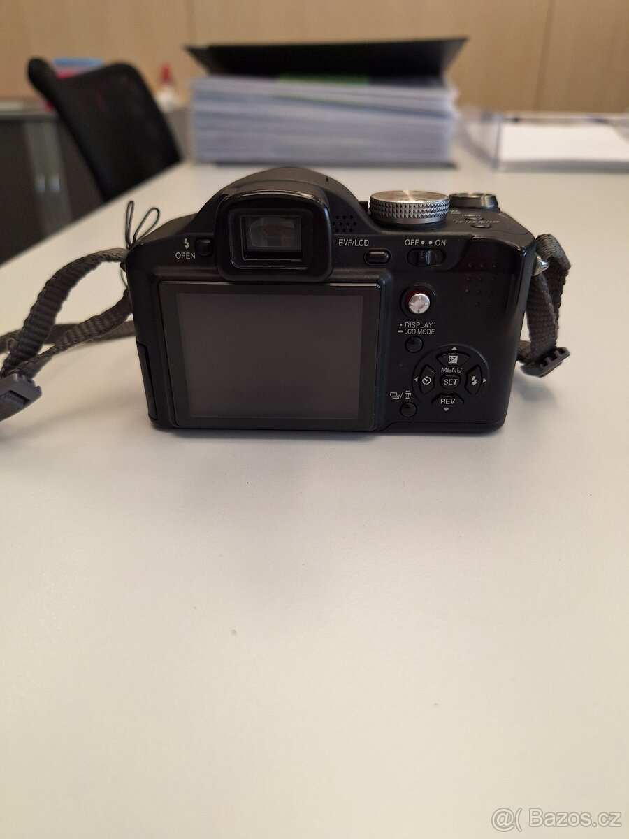 Panasonic Lumix DMC-FZ8 - 4