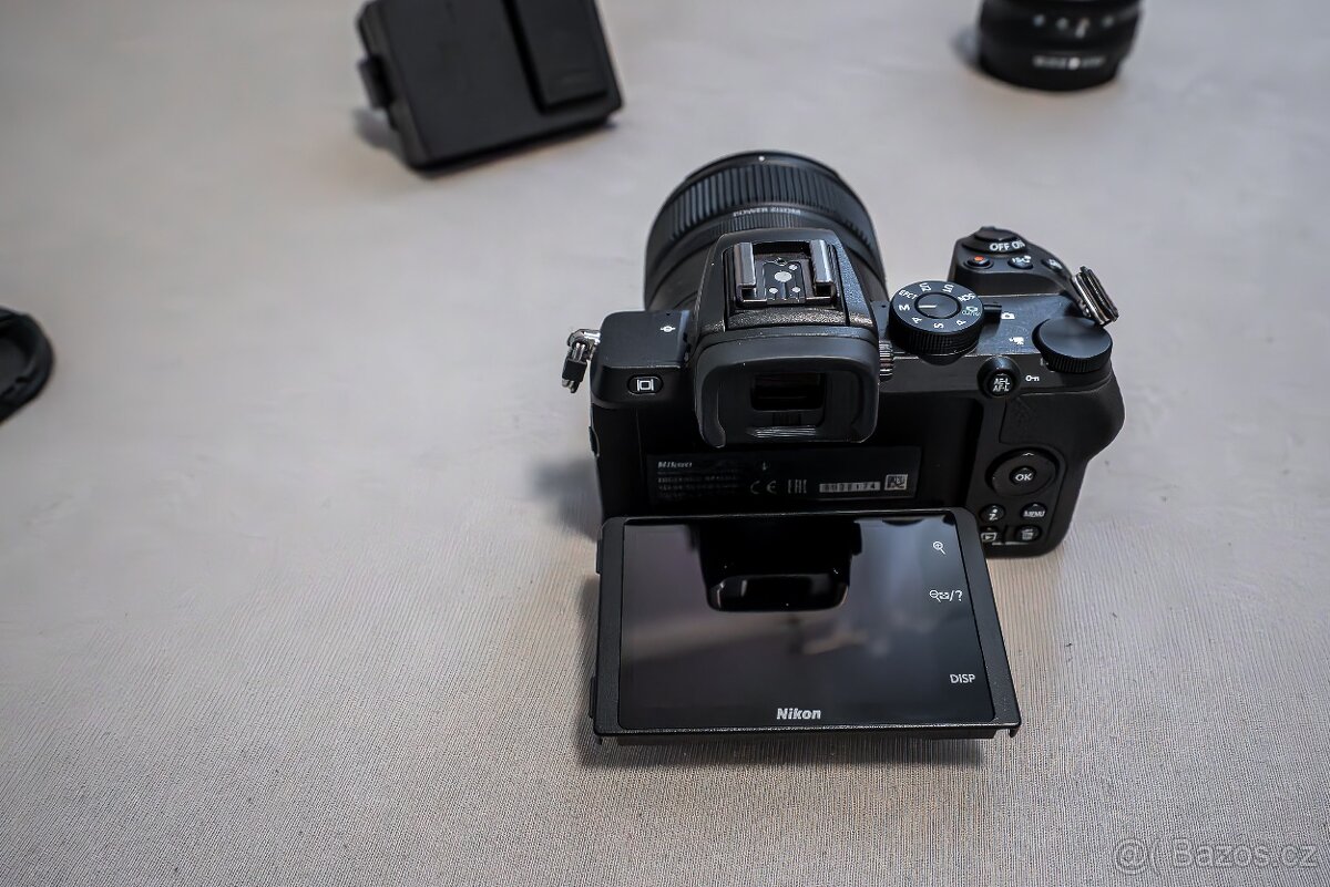 Prodám Nikon Z50 + 2 objektivy (16-50mm a 12-28mm) + přísluš - 4
