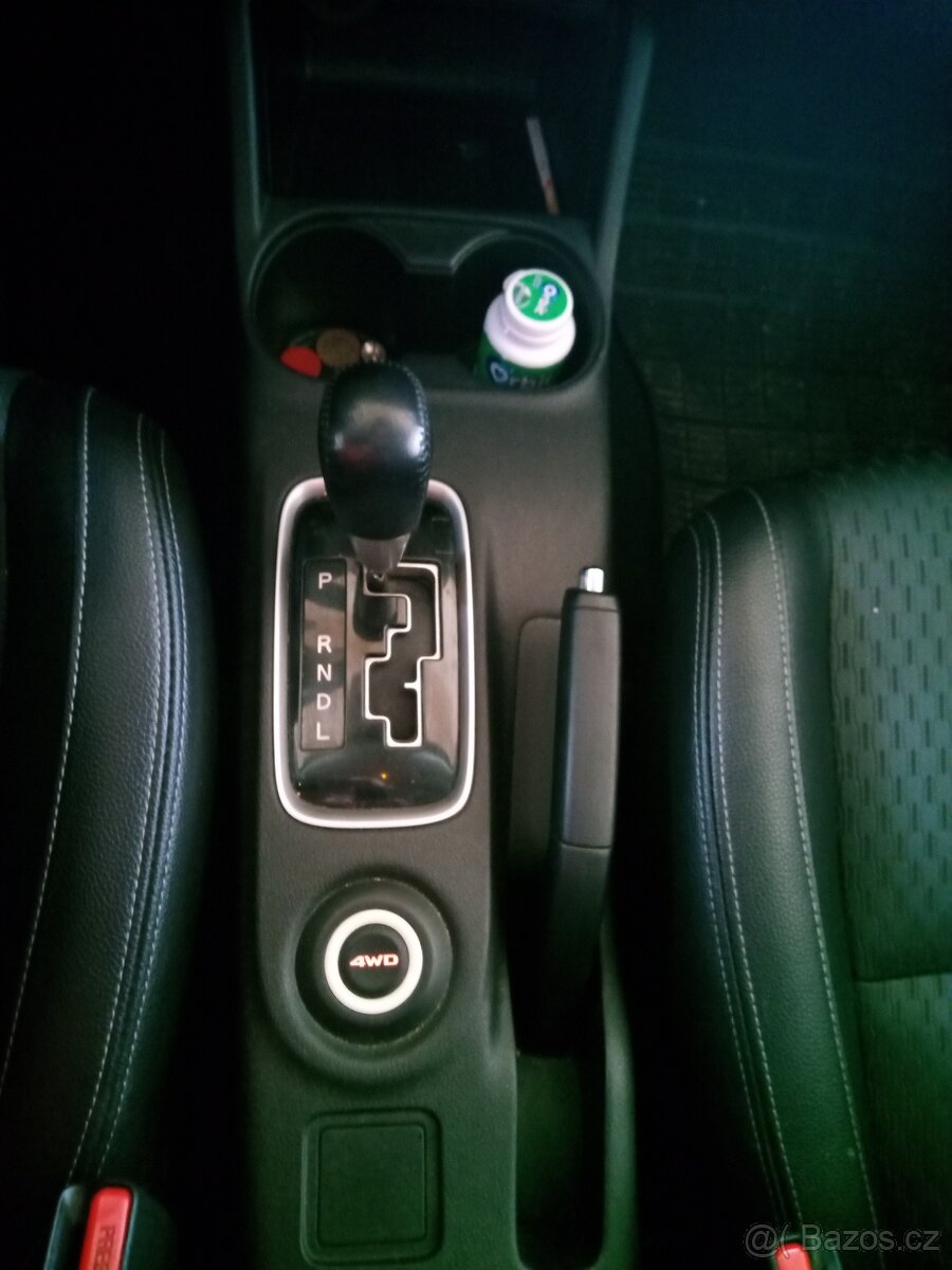 Prodám Mitsubishi Outlander - 4