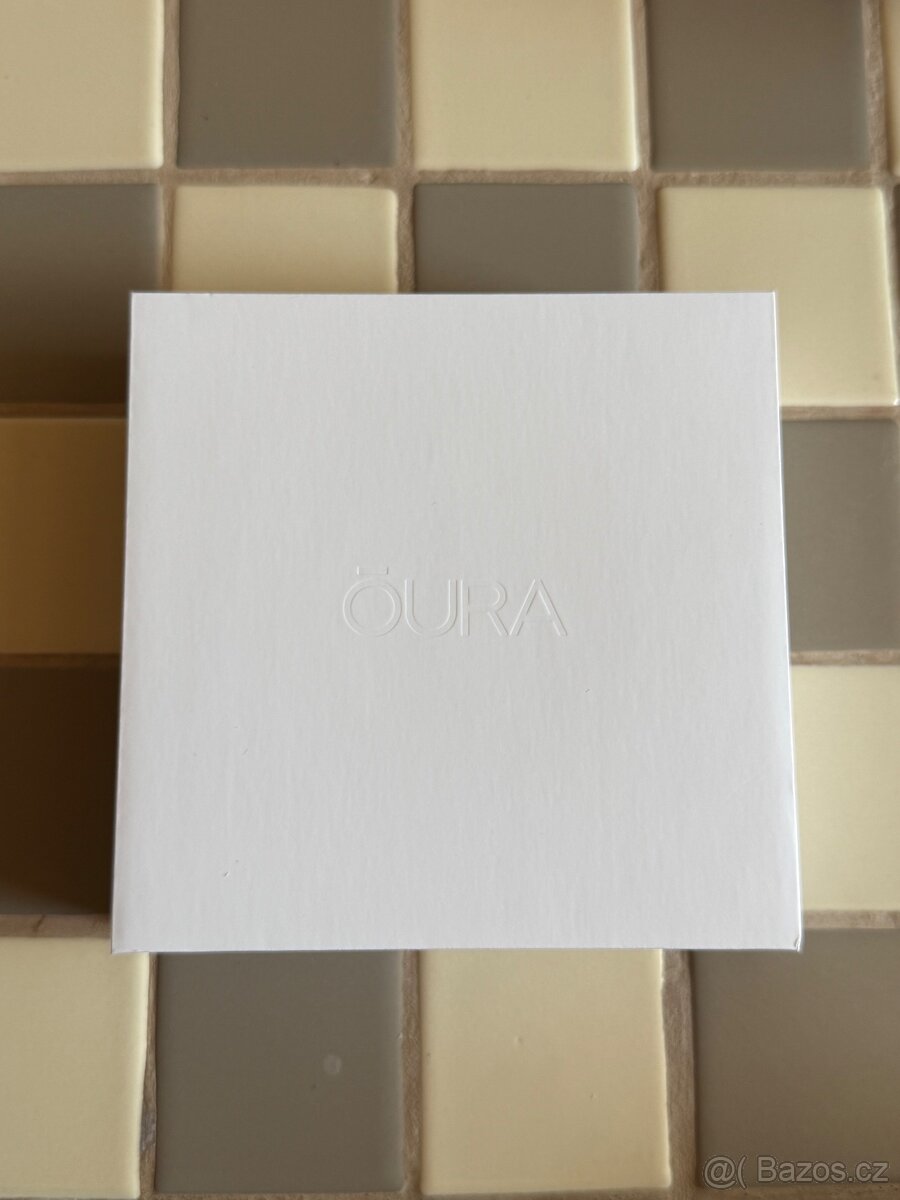 Oura Ring 4 Gold Size 7 - 4