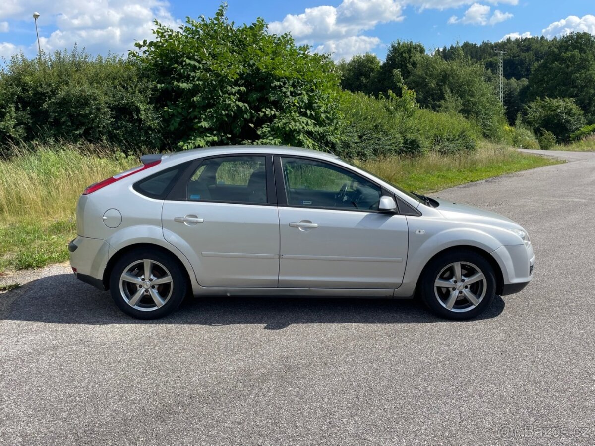 Ford Focus 1.6 TDCi, CZ, 1.majitel - 4