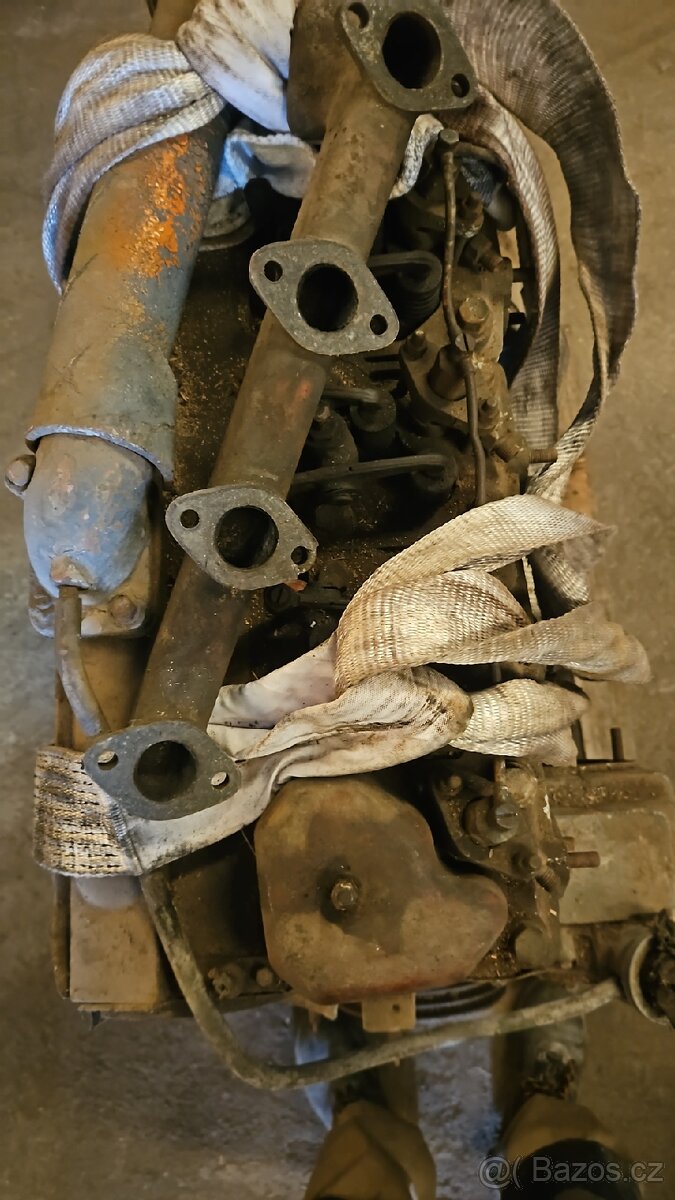 Motor Slávia - 4