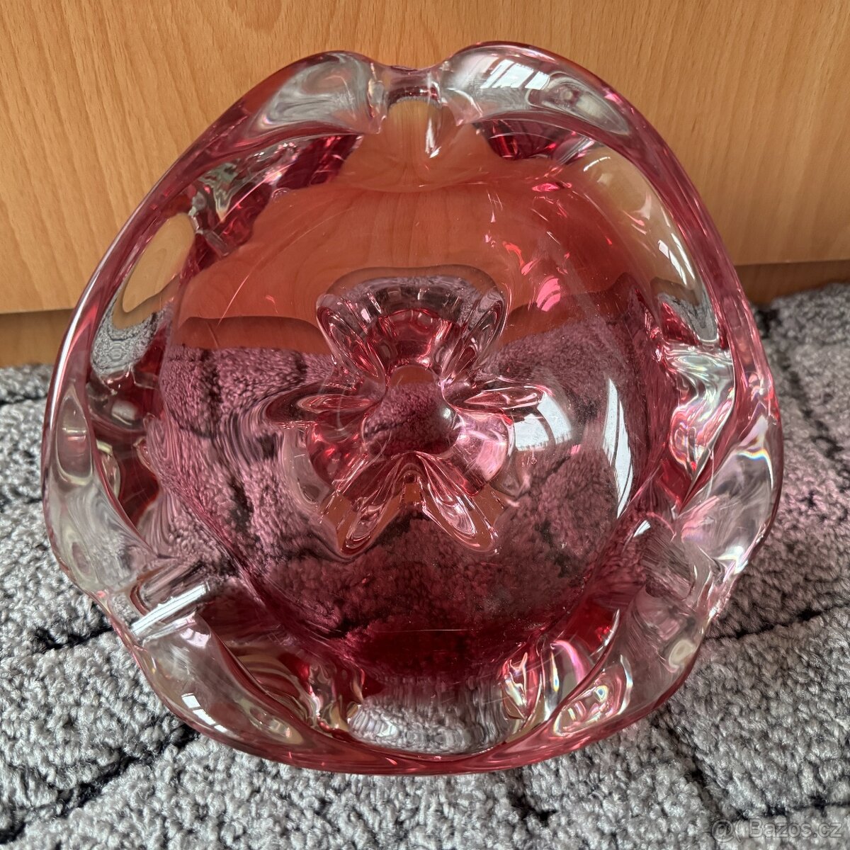 RETRO popelník Hospodka Chřibská - růžový - 4