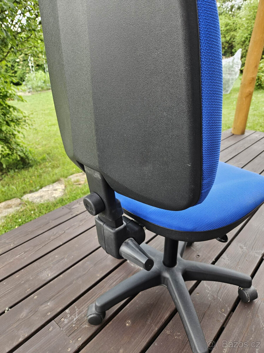 Prodám kancelářskou židli - 4