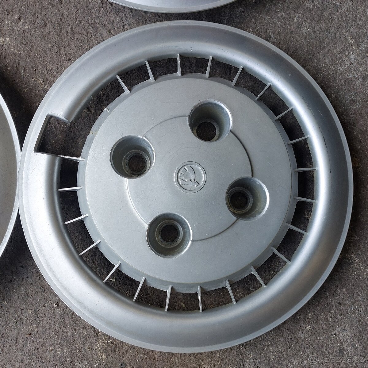 Kryty kol Škoda 120 - 4