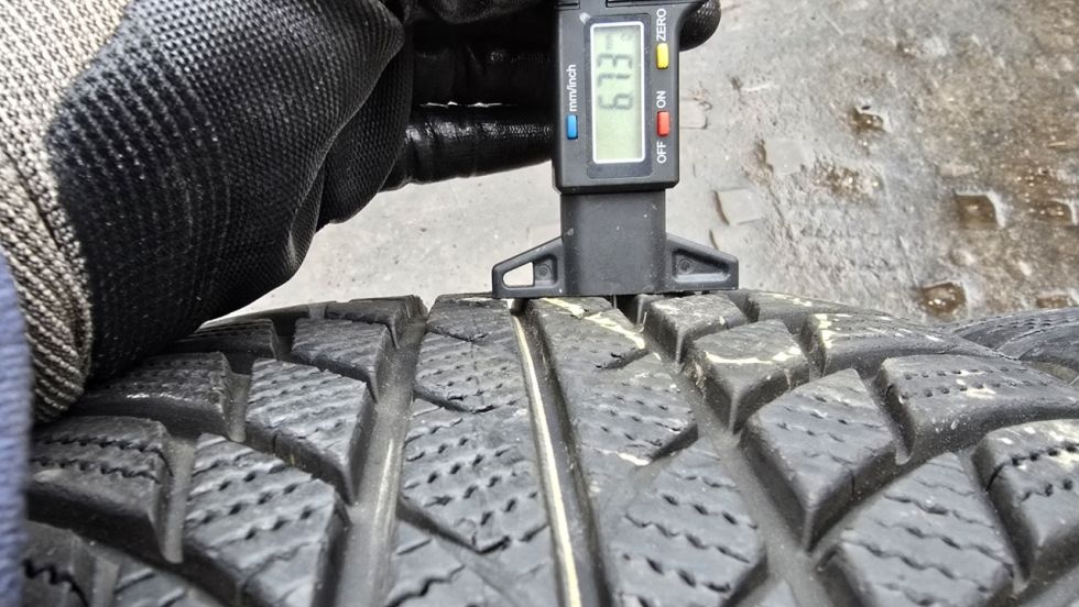 Zimní pneumatiky 225/45/18 Bridgestone - 4