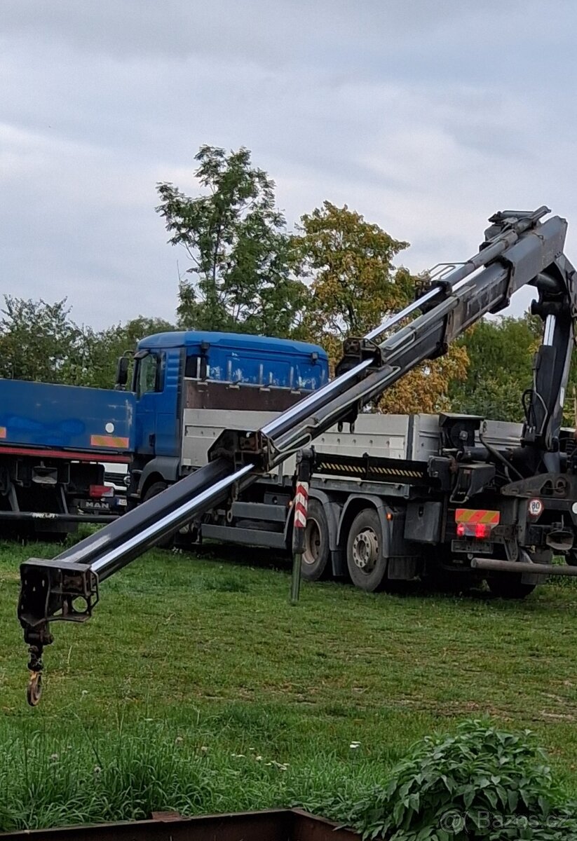 Man TGA 26.4406x2 s hydraulickým jeřábem - 4