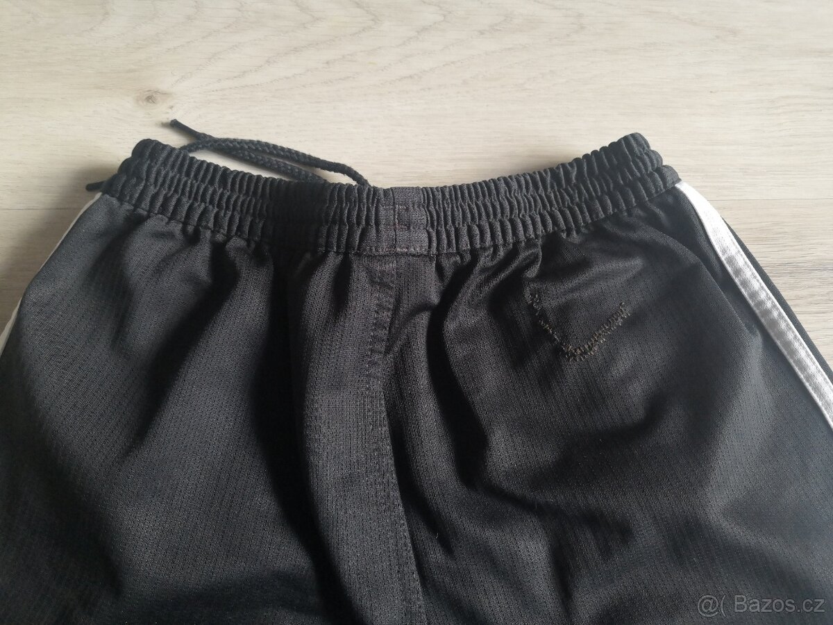 KRAŤASY zn. ADIDAS vel. 140 - 4