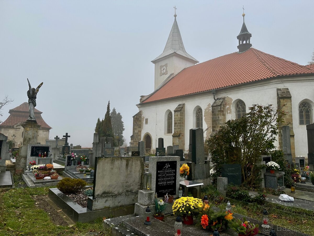 Hrobka v Kostelec nad Labem,přenechám - cenu nabídněte. - 4