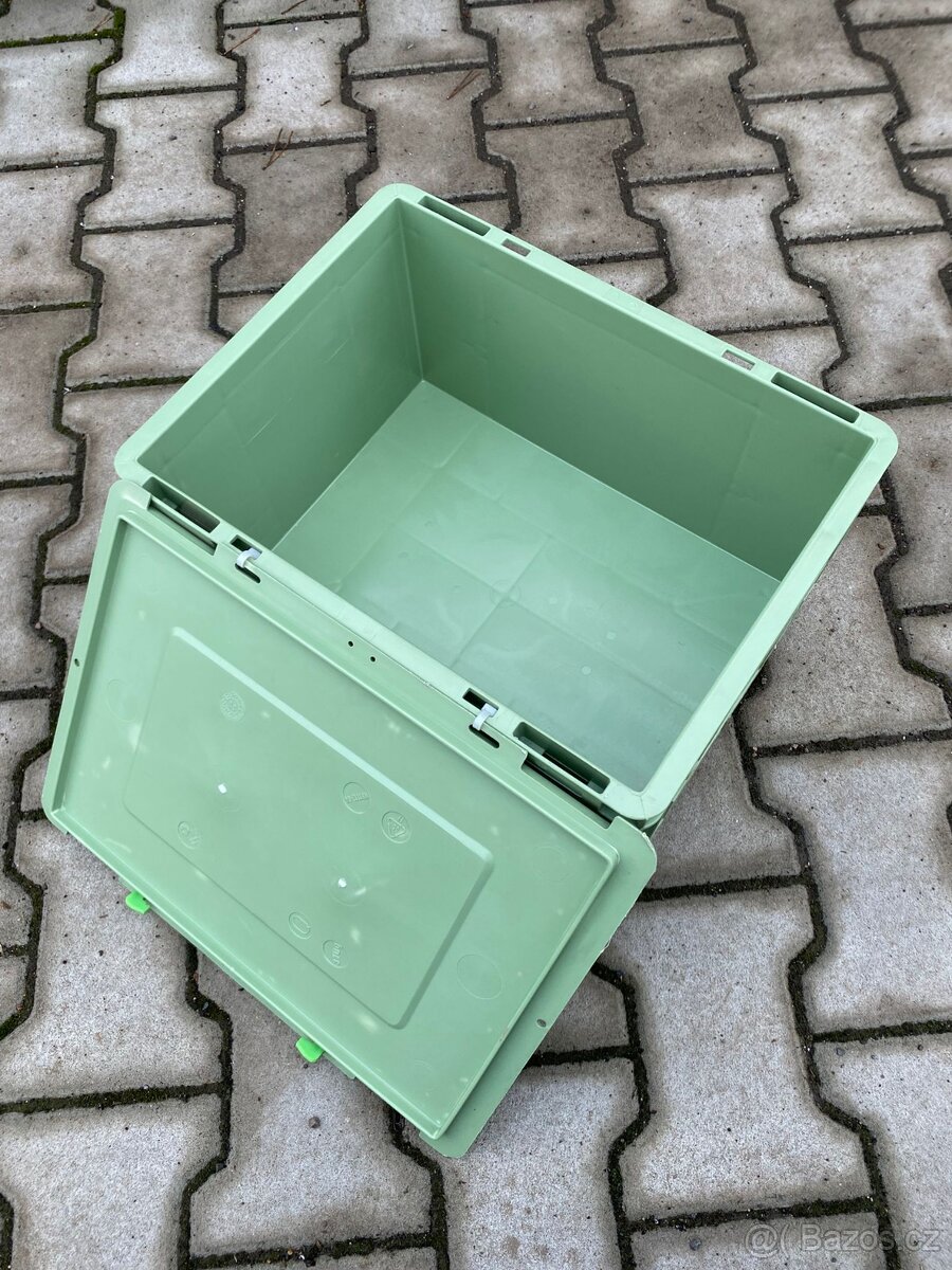 Plastová přepravka LWB-4220 s víkem - 4