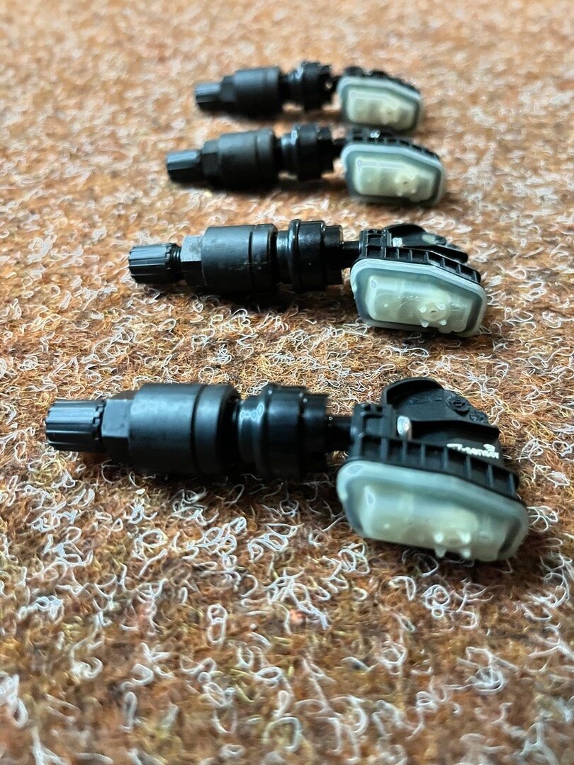 4x TPMS - Senzory - Volkswagen - 4