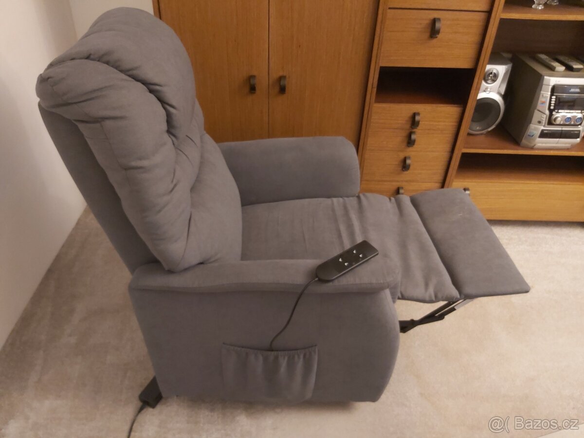 SENIORSKÉ ELEKTRICKÉ KŘESLO - 4