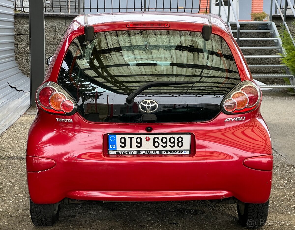 Toyota Aygo, 1.0i, ISOFIX - 4