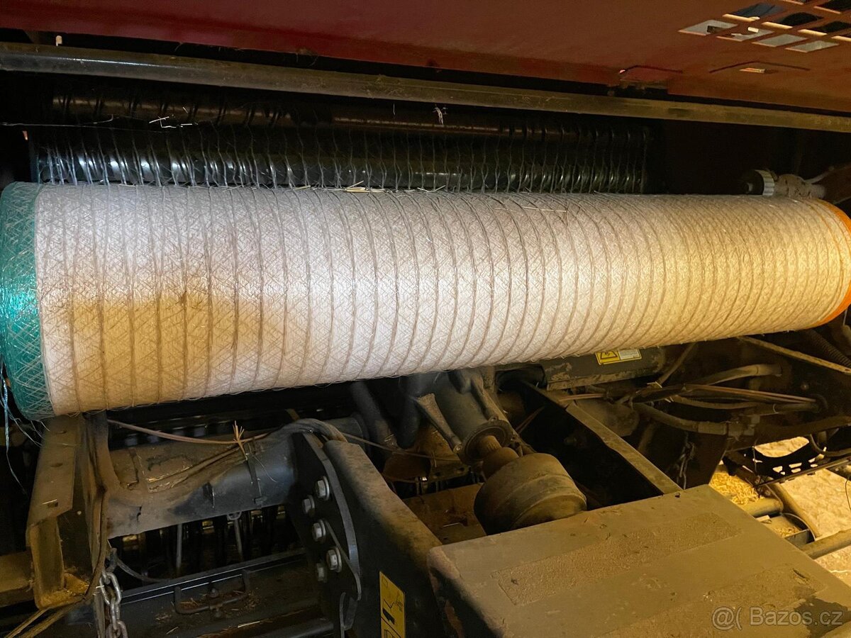 Lis na kulaté balíky CASE RB 454 - 4