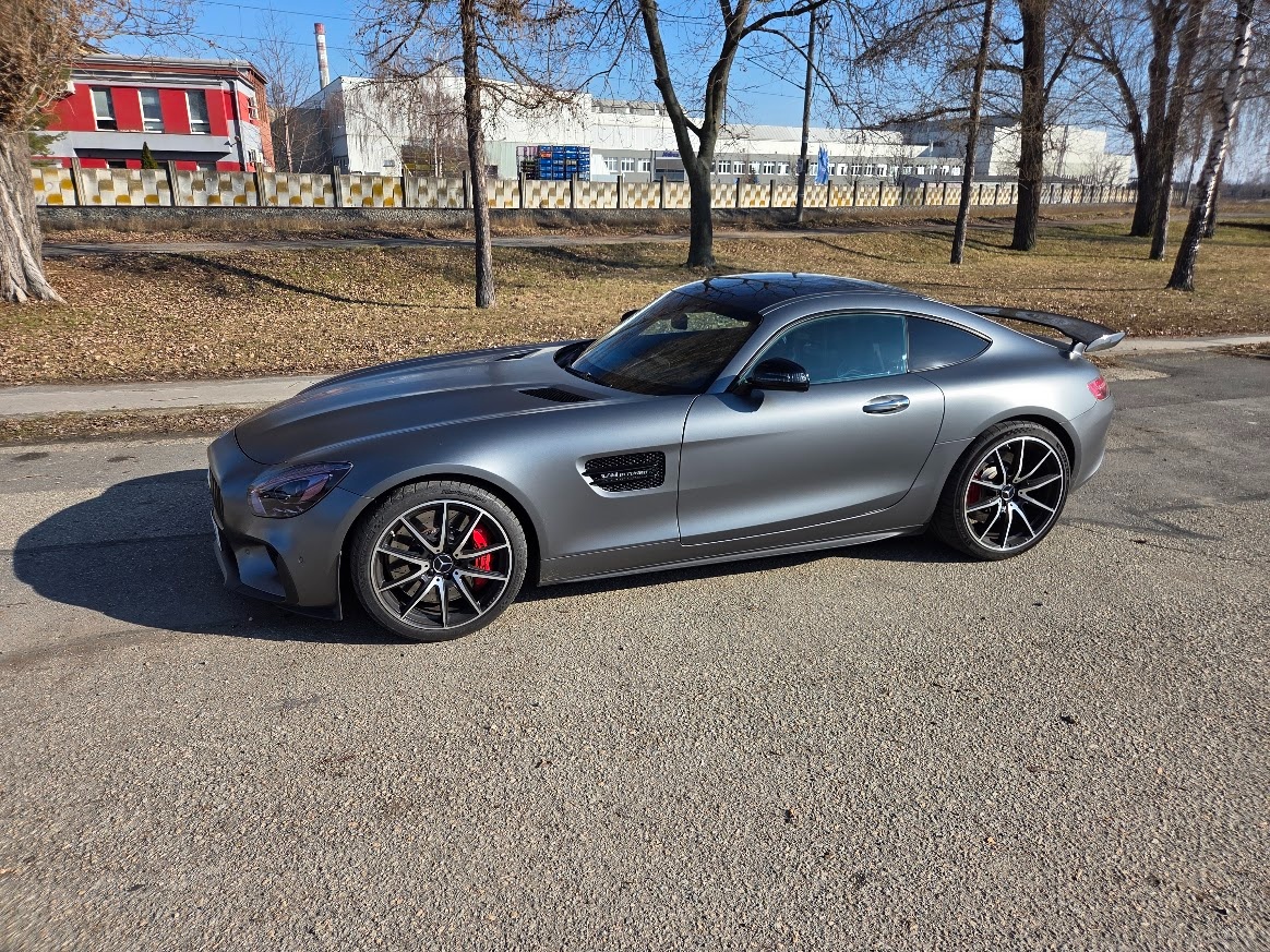Mercedes AMG GTS - 4