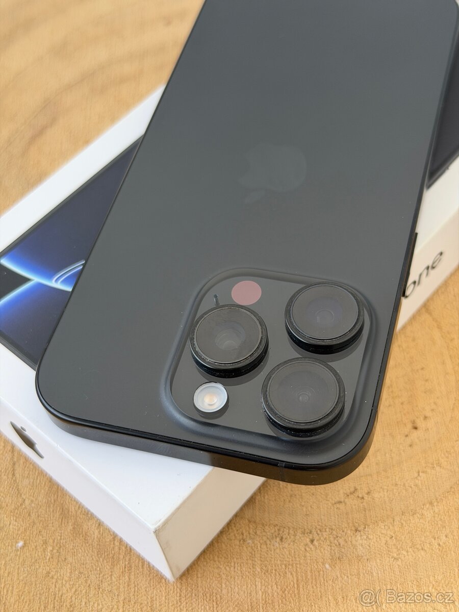 Apple iPhone 16 Pro 128 GB - 4