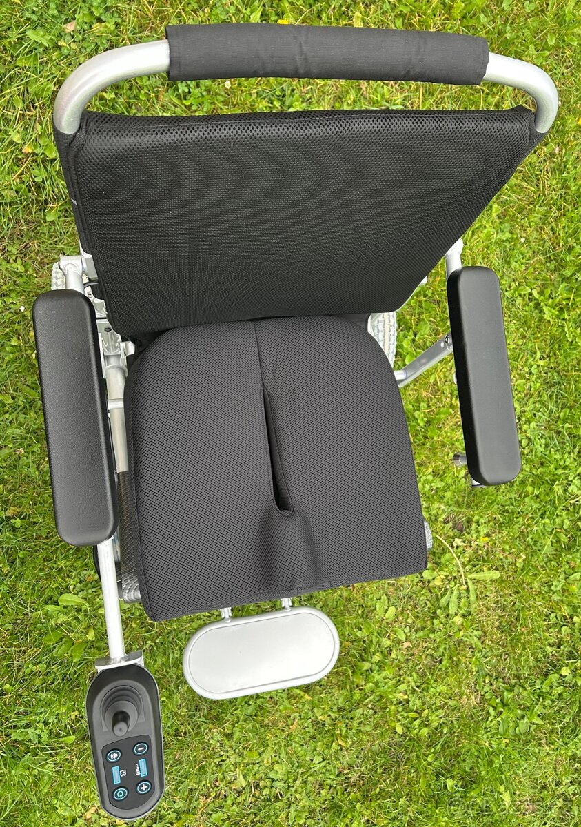 Prodám levně elektrický invalidní vozík - 4