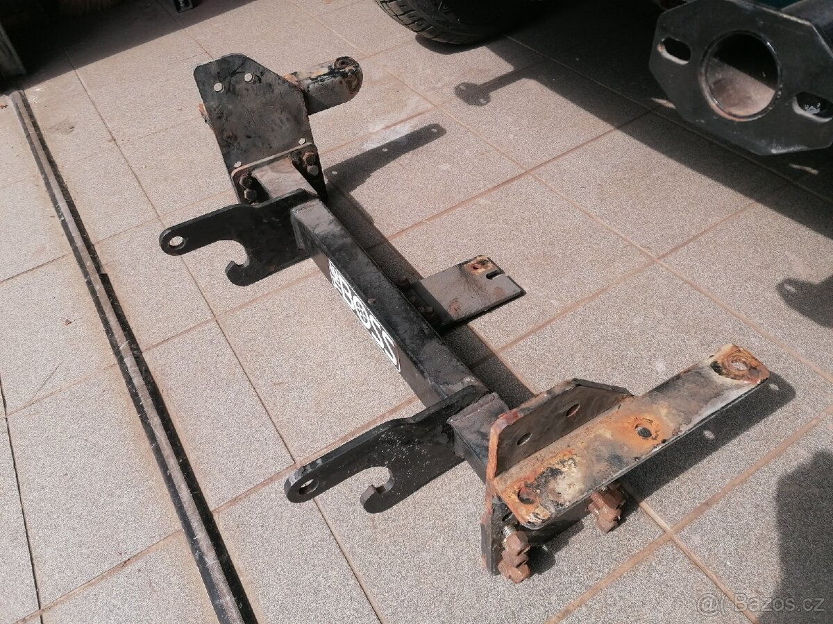 Držák sněhové radlice Lada Niva - 4