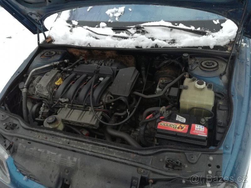 Prodám veškeré díly z vozidla Renault Laguna 1.6i, 16V - 4