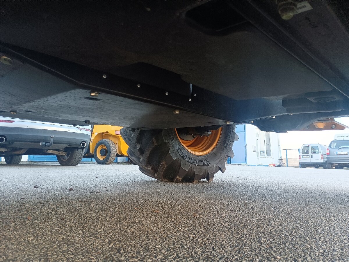 Teleskopický manipulátor JCB 536-95 AGRI XTRA Stage V - 4