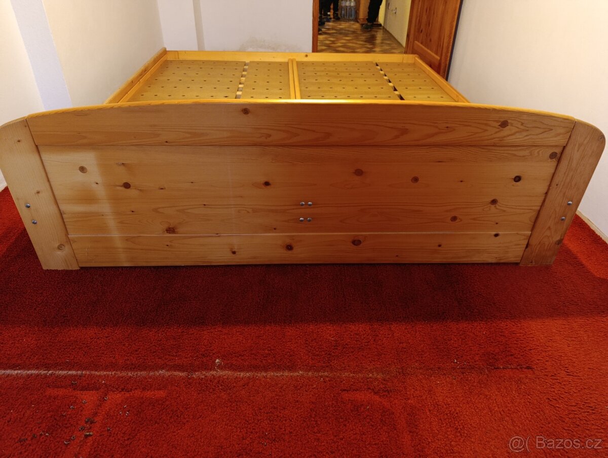 Masivní postel - 4