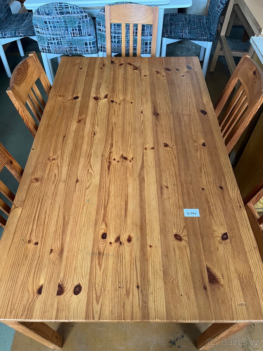 Jídelní stůl se židlemi - 4