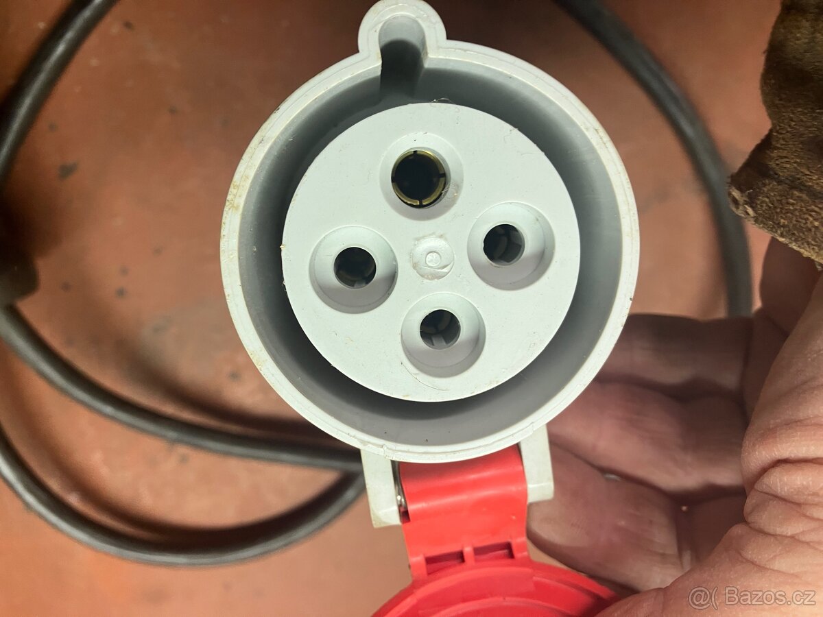 Prodlužovací přechodový kabel - 380V - 25A - 32A - 4