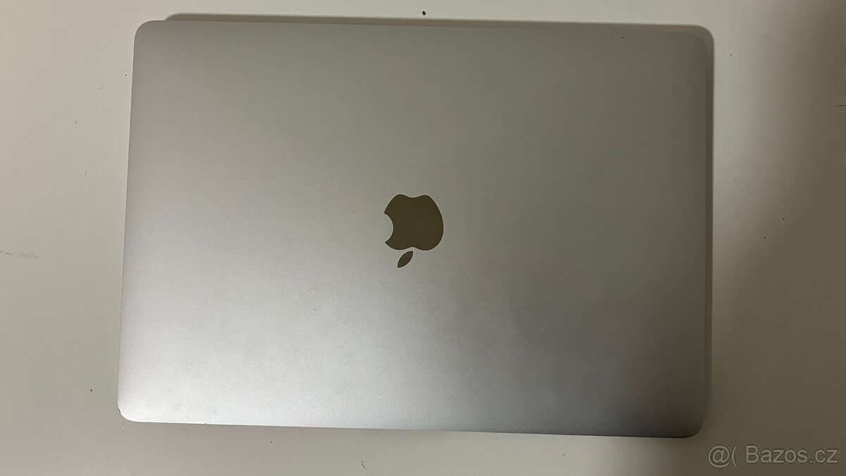 Macbook Air 13” 2020 M1 - 4