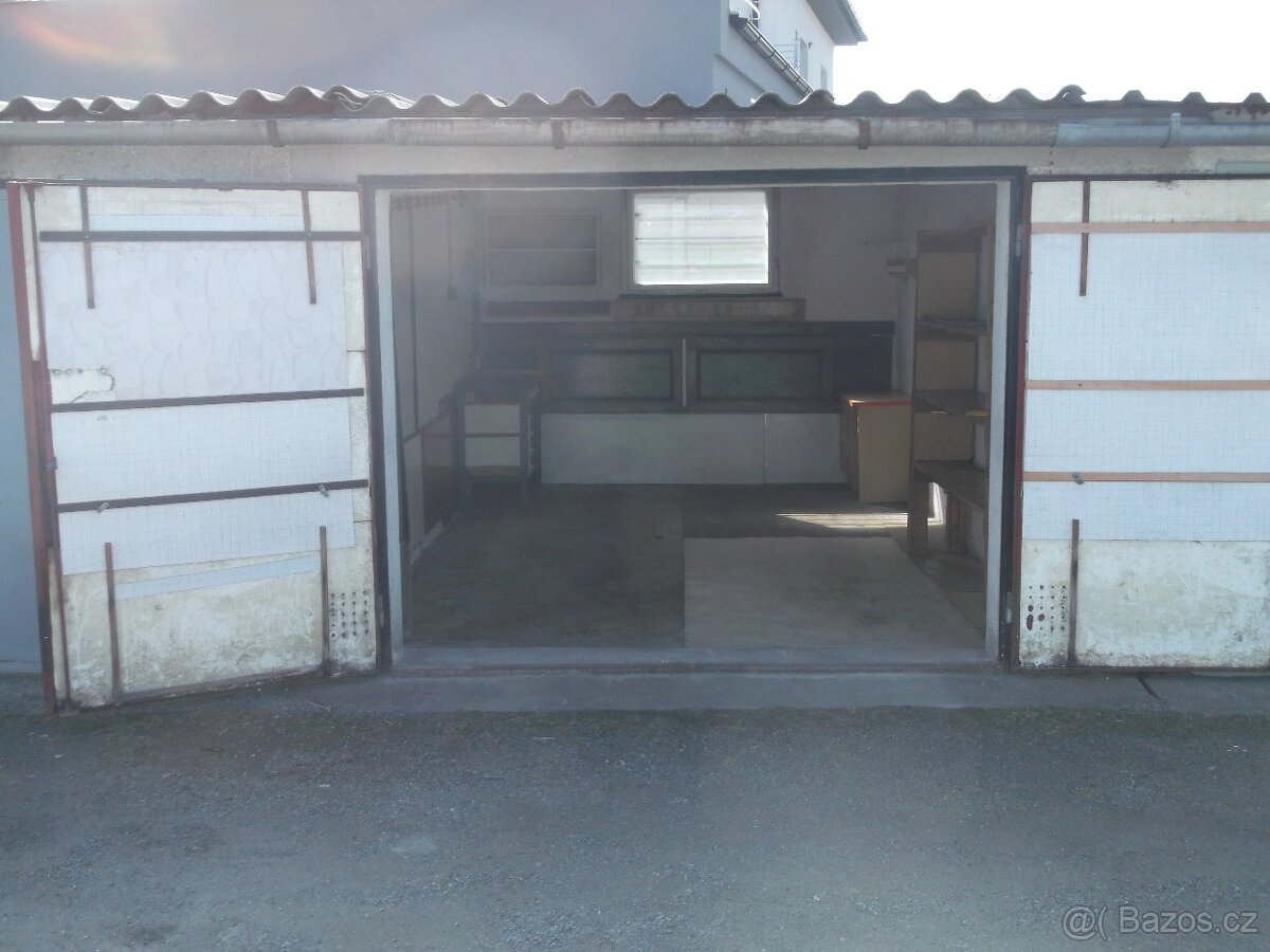 Náměšť nad Oslavou, ulice Husova - 4