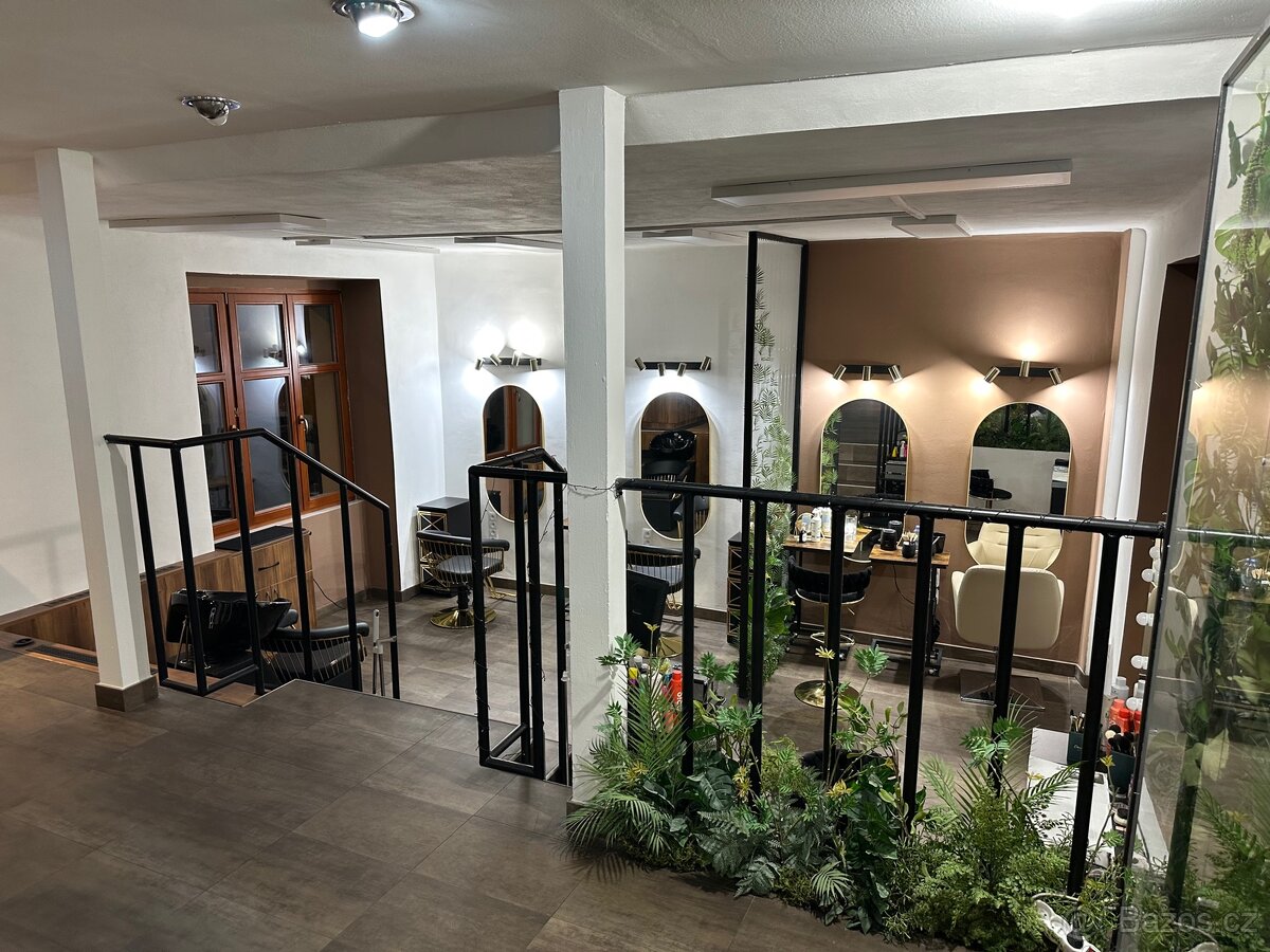 Promajem kadeřnického křesla - 4