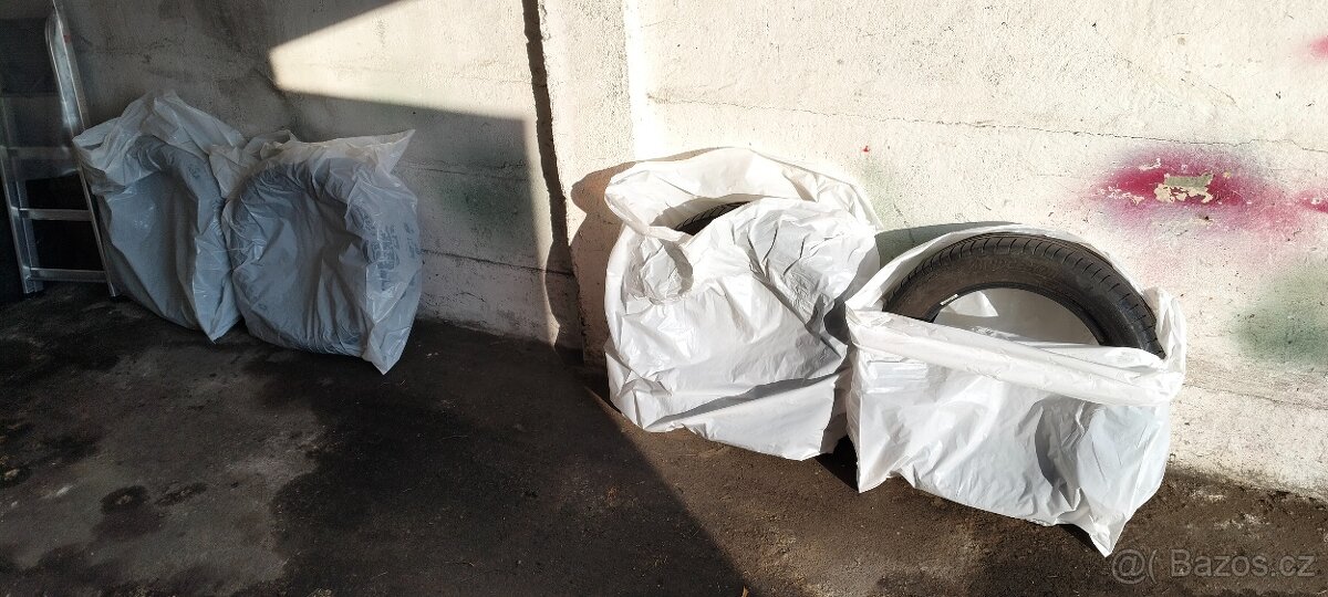 Bridgestone 205/55R17, 95V, E4 - 4