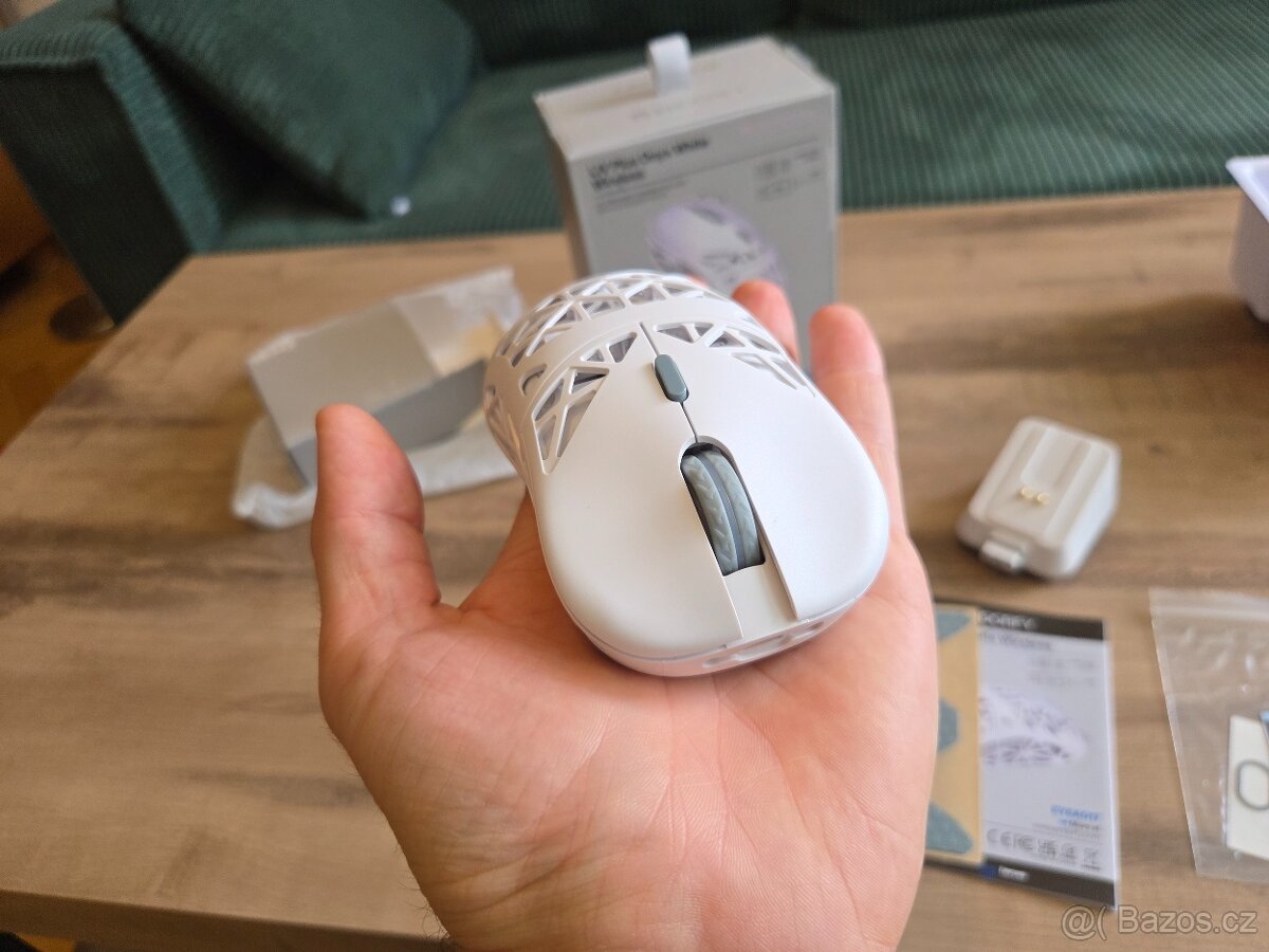 Herní myš Endorfy Liv Plus Onyx White Wireless - 4